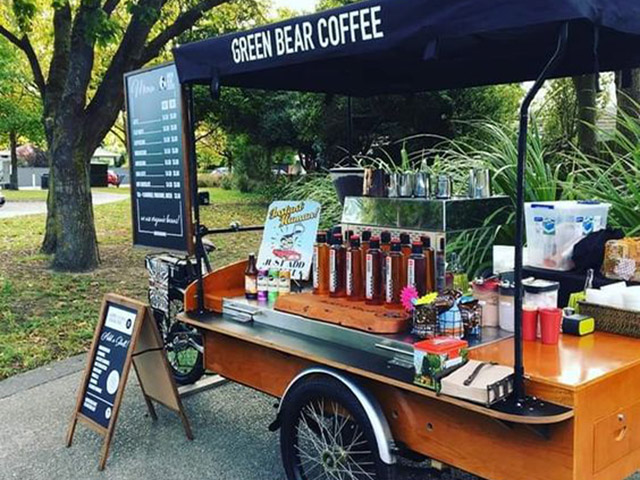 Cafe take away - tiện lợi cho con gái năng động