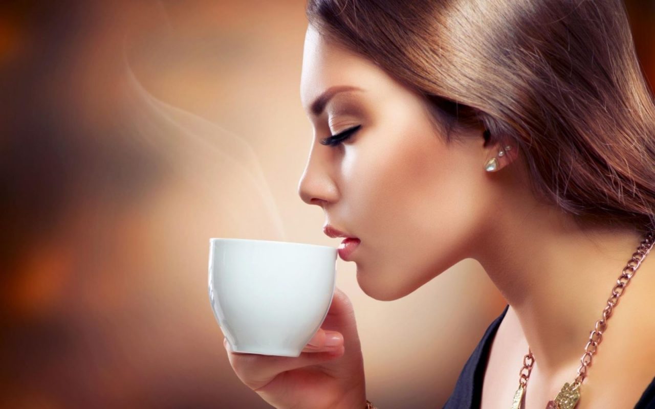 Con gái uống cafe nhiều có tốt không