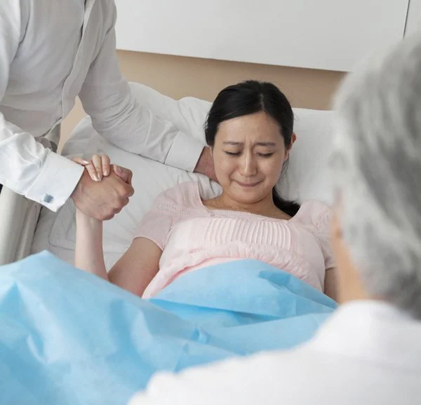 Mẹ bầu cần chuẩn bị gì để đối phó với cơn đau chuyển dạ sinh con rạ? 8 Mẹ bầu cần chuẩn bị gì để đối phó với cơn đau chuyển dạ sinh con rạ?