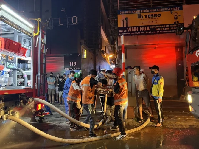 Cháy nhà trọ kinh hoàng ở Trung Kính: 14 người tử vong chay trung kinh