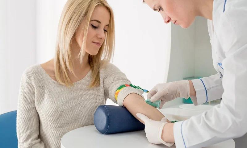Xét nghiệm máu – bước đầu tiên để hiểu cơ thể trước khi mang thai tự nhiên